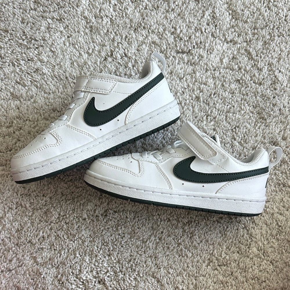 Nike Kids' White and Dark Green Sneakers Never WORN